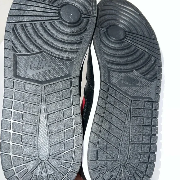 Like New Air Jordan 1 Flight Mid Bred Sneakers - Picture 9 of 11